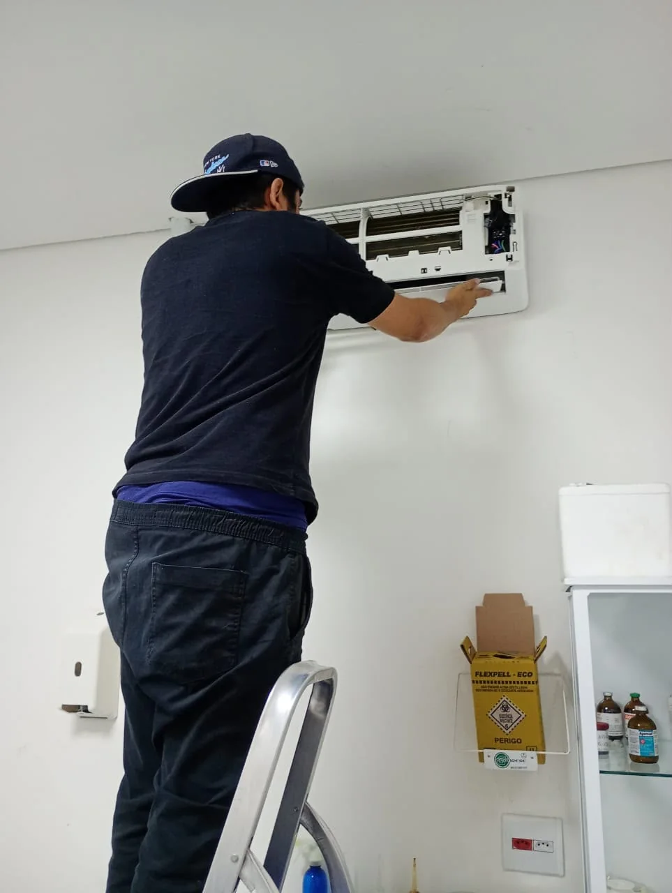 Manutenção de ar-condicionado